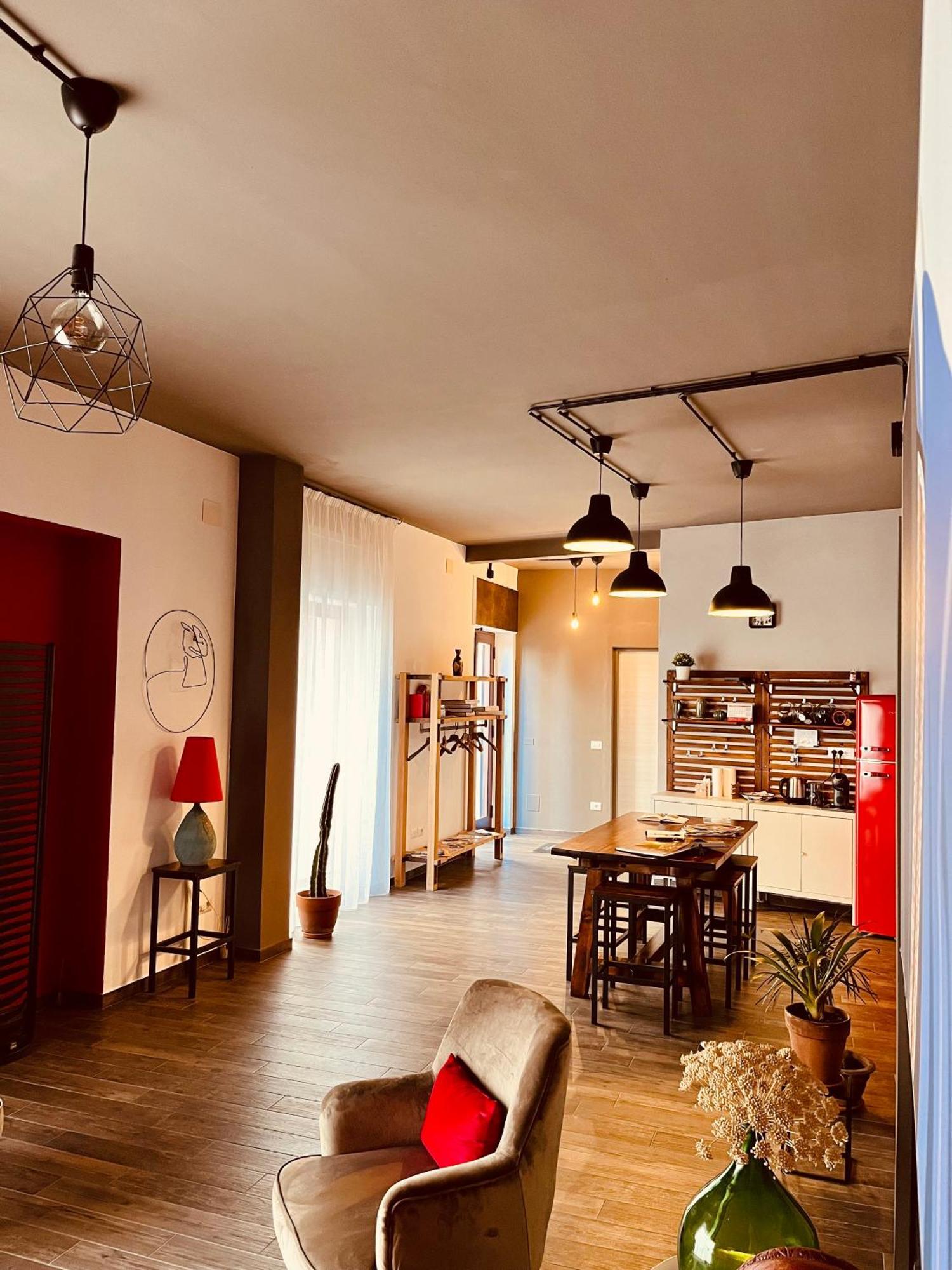 Carrales Guest House Nuoro  Zewnętrze zdjęcie