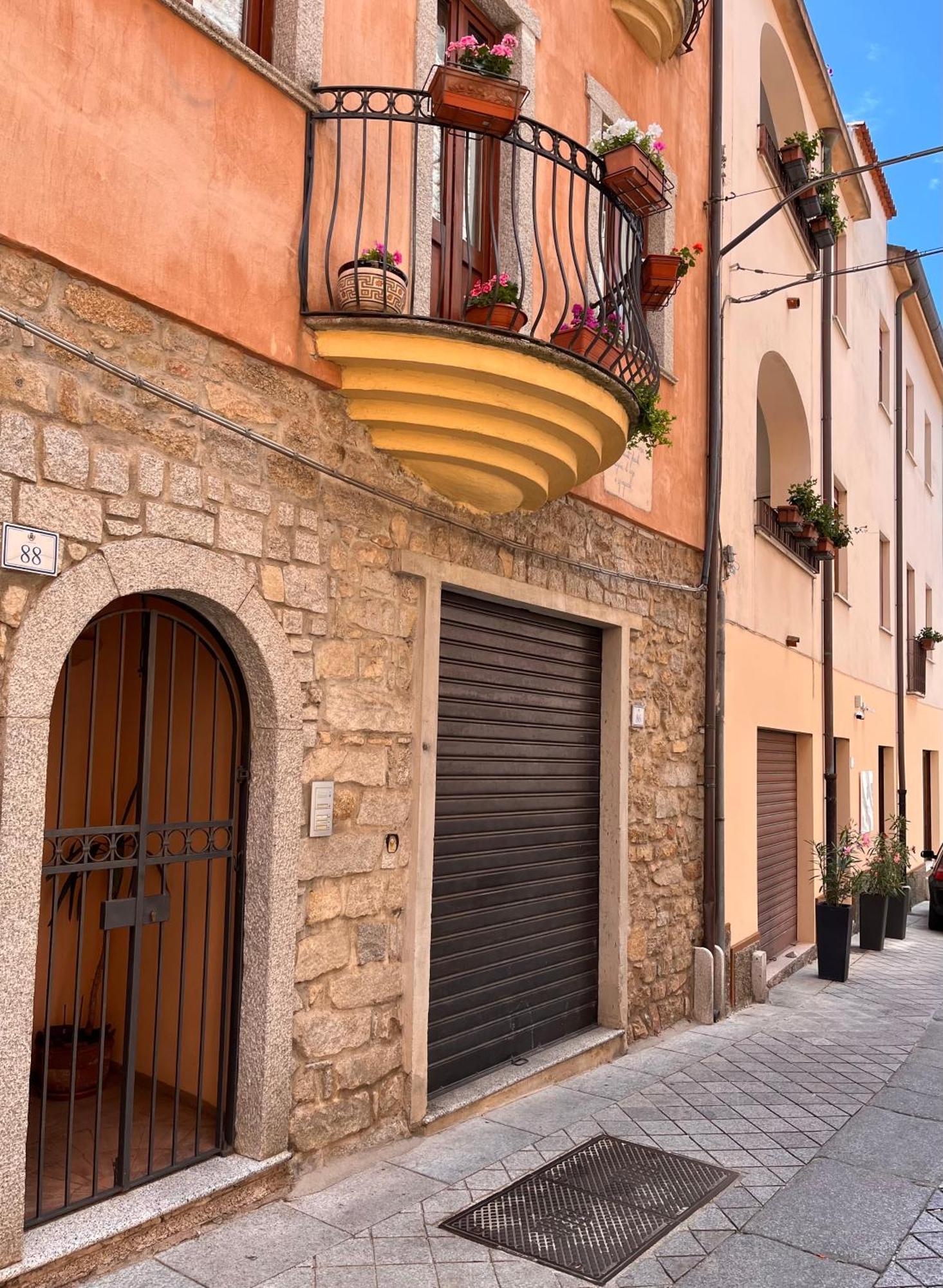 Carrales Guest House Nuoro  Zewnętrze zdjęcie