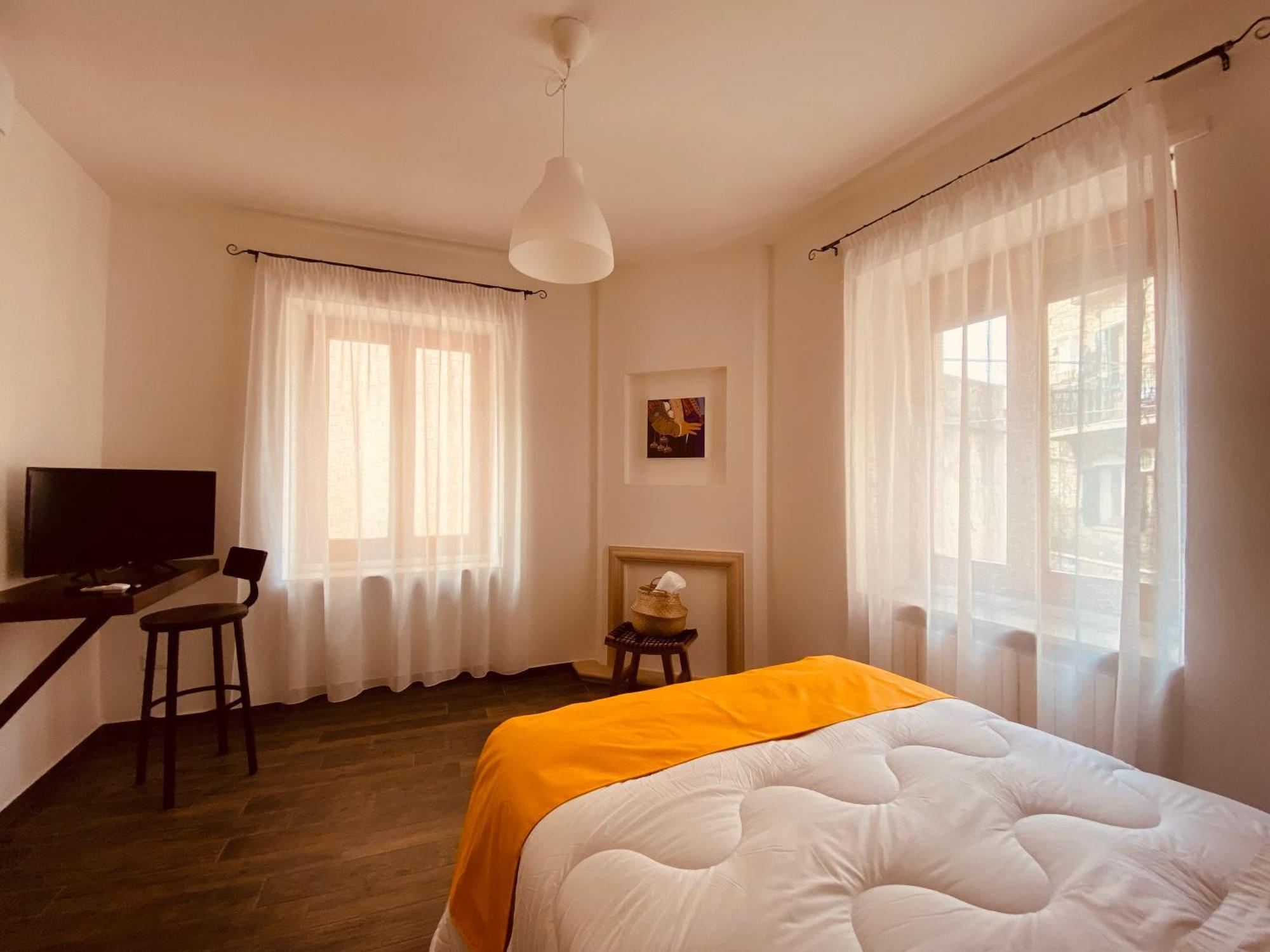 Carrales Guest House Nuoro  Zewnętrze zdjęcie