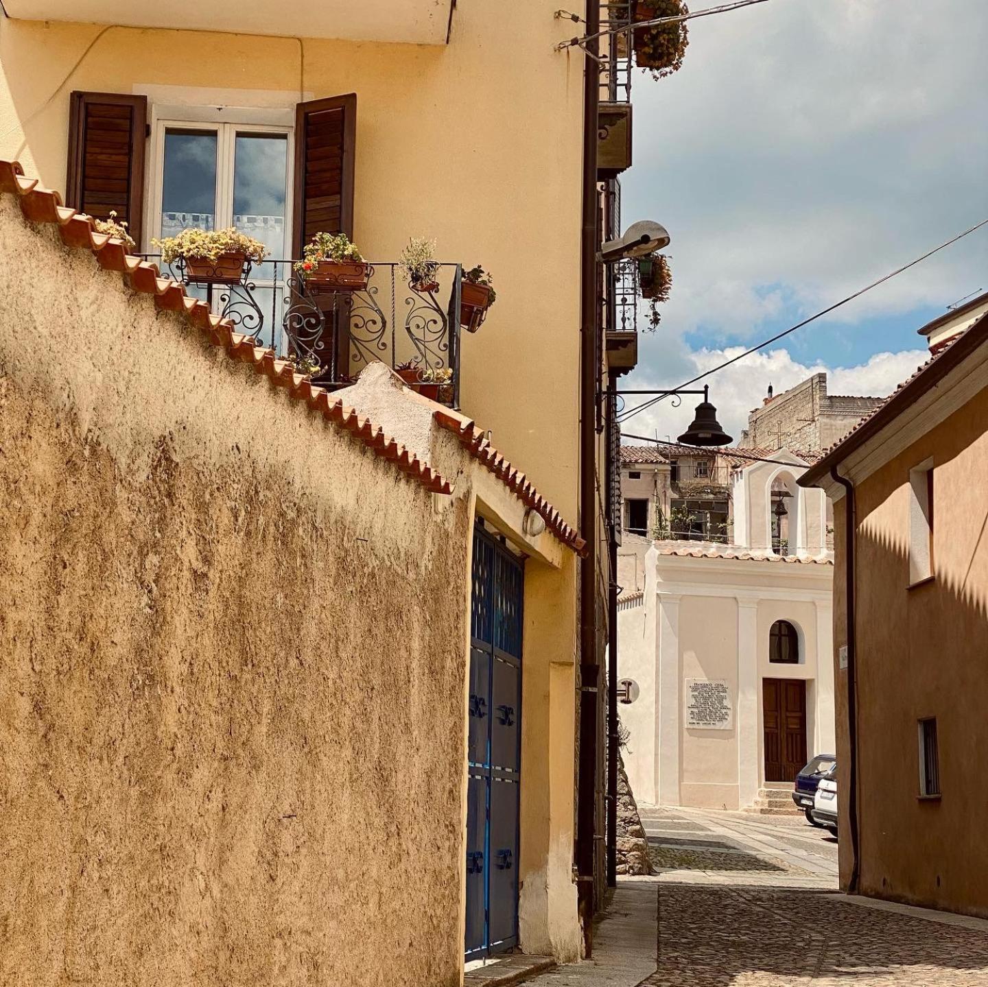 Carrales Guest House Nuoro  Zewnętrze zdjęcie