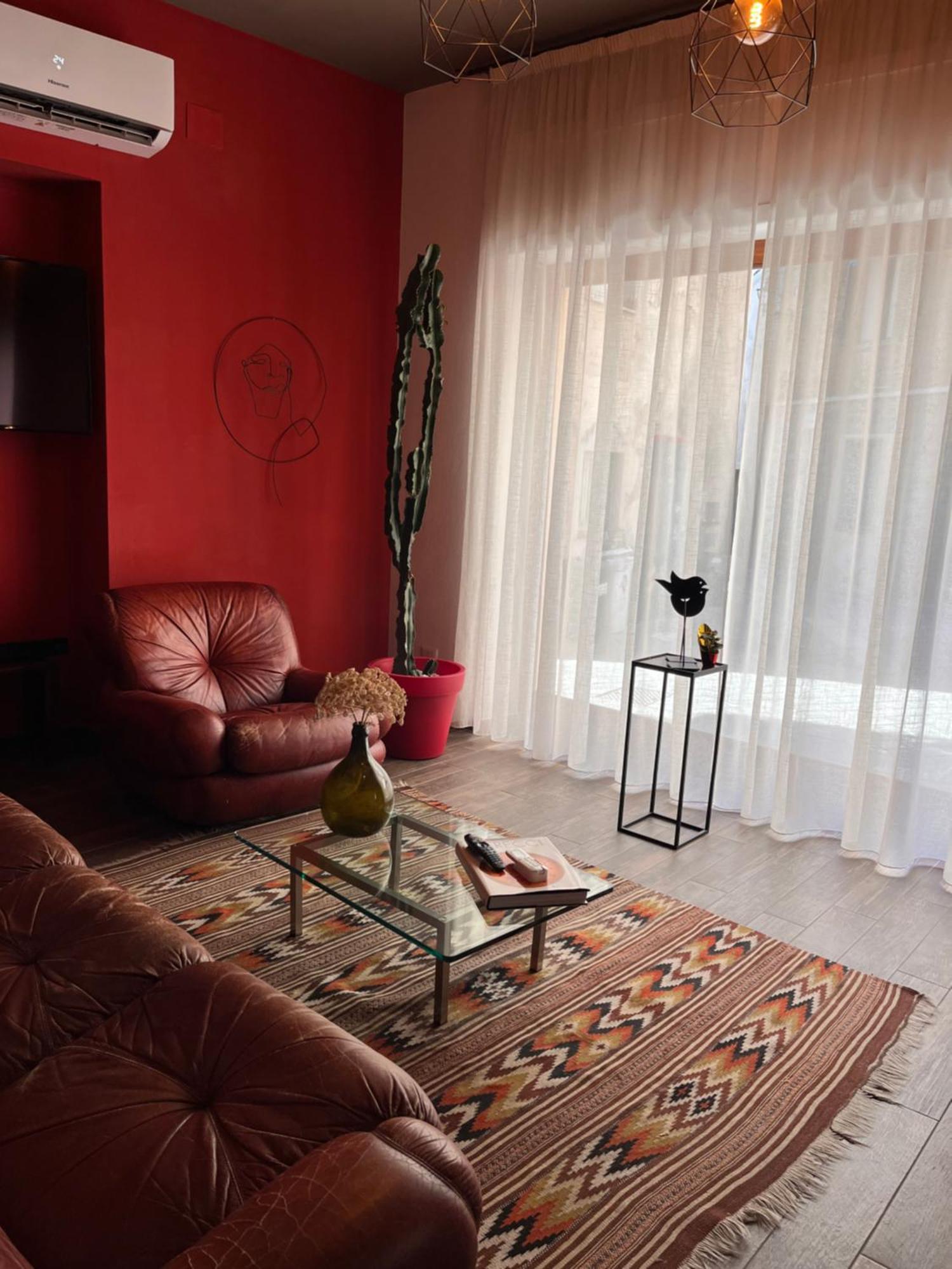 Carrales Guest House Nuoro  Zewnętrze zdjęcie