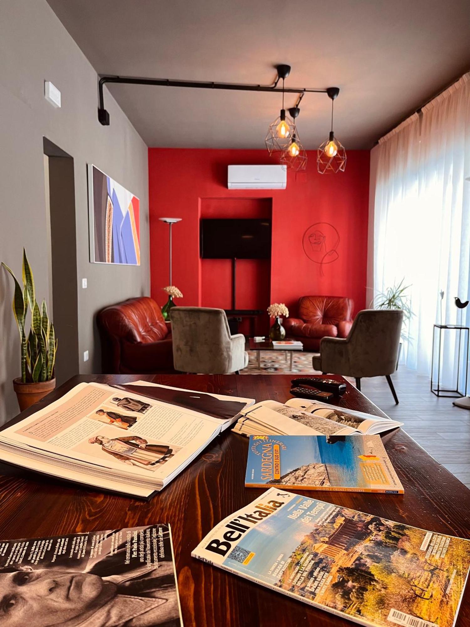 Carrales Guest House Nuoro  Zewnętrze zdjęcie